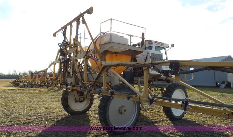 image for item K7668 1996 Tyler Patriot W2 self-propelled sprayer