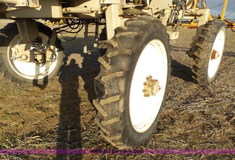 image for item K7668 1996 Tyler Patriot W2 self-propelled sprayer