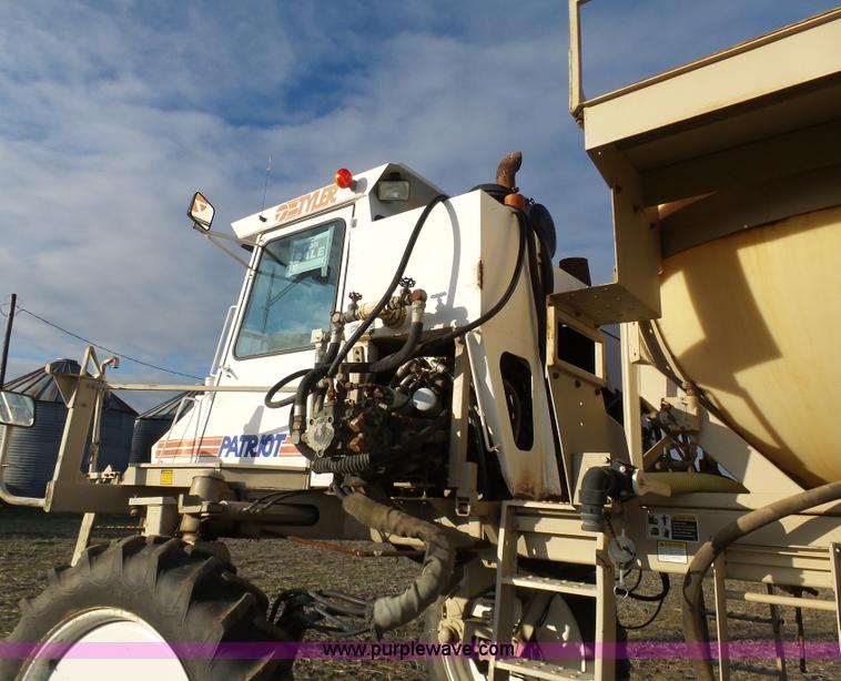image for item K7668 1996 Tyler Patriot W2 self-propelled sprayer