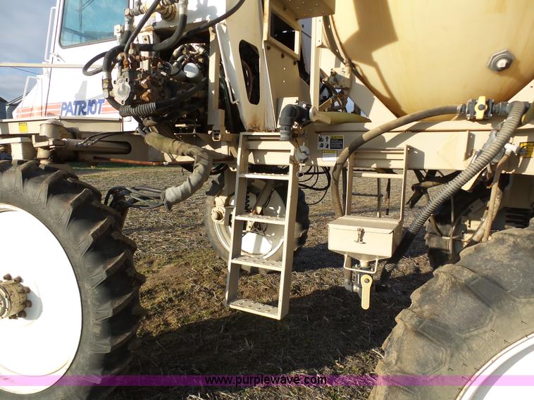 image for item K7668 1996 Tyler Patriot W2 self-propelled sprayer