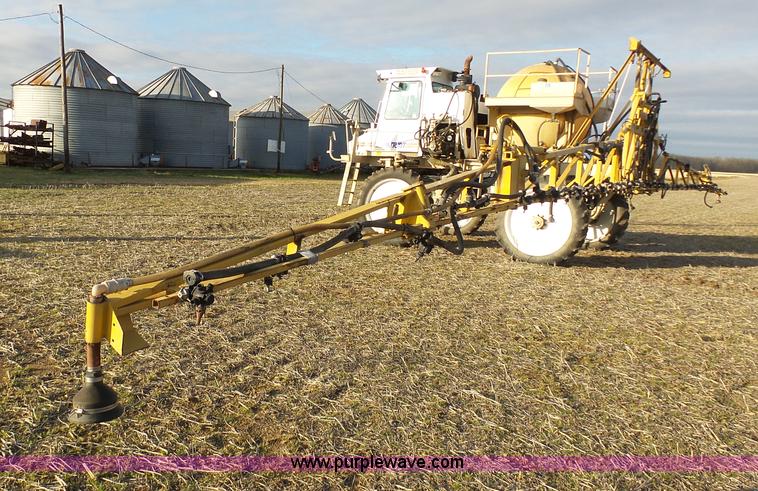 image for item K7668 1996 Tyler Patriot W2 self-propelled sprayer