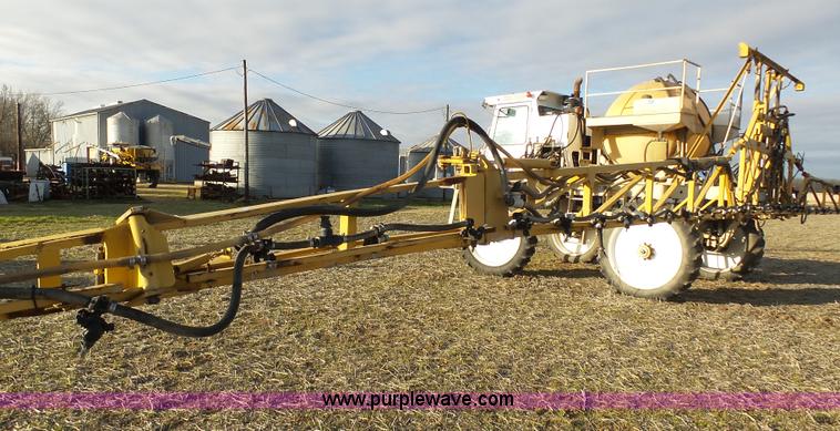 image for item K7668 1996 Tyler Patriot W2 self-propelled sprayer