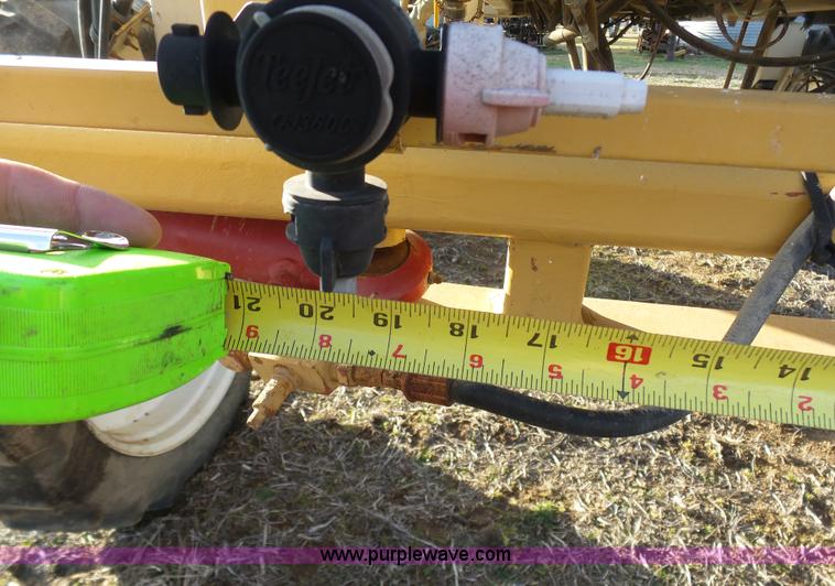 image for item K7668 1996 Tyler Patriot W2 self-propelled sprayer