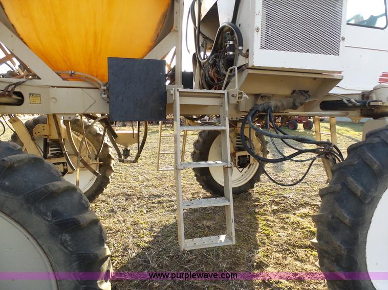 image for item K7668 1996 Tyler Patriot W2 self-propelled sprayer