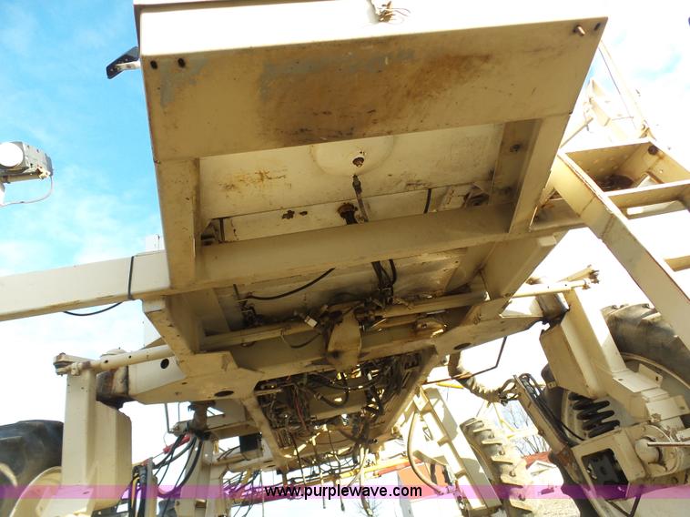 image for item K7668 1996 Tyler Patriot W2 self-propelled sprayer