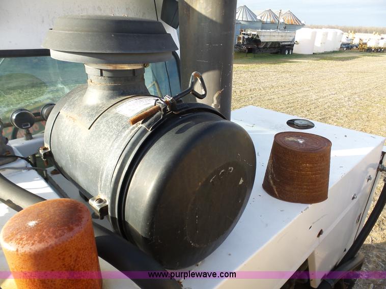 image for item K7668 1996 Tyler Patriot W2 self-propelled sprayer