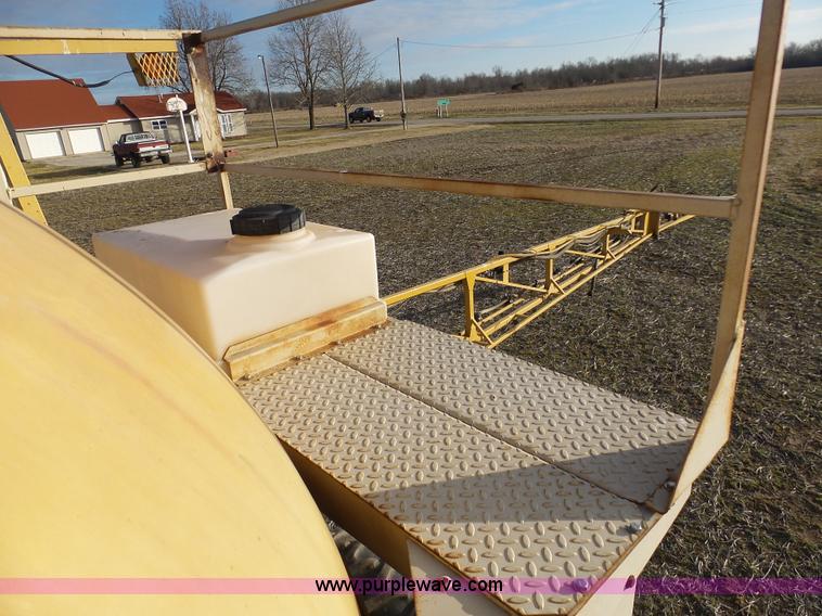 image for item K7668 1996 Tyler Patriot W2 self-propelled sprayer