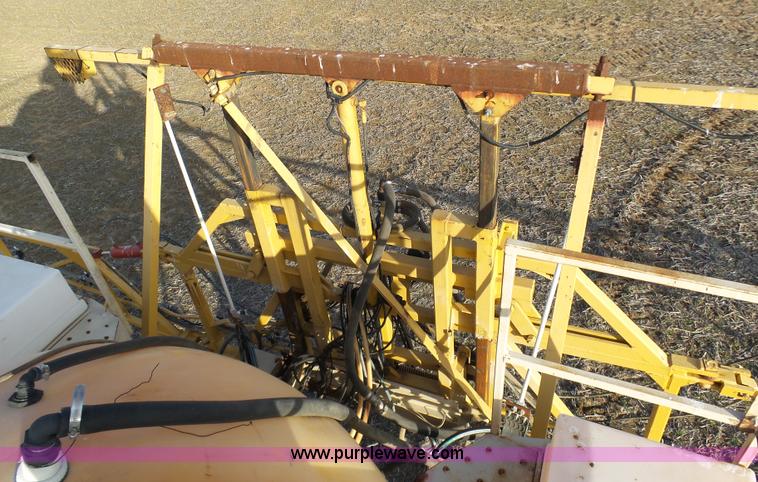 image for item K7668 1996 Tyler Patriot W2 self-propelled sprayer
