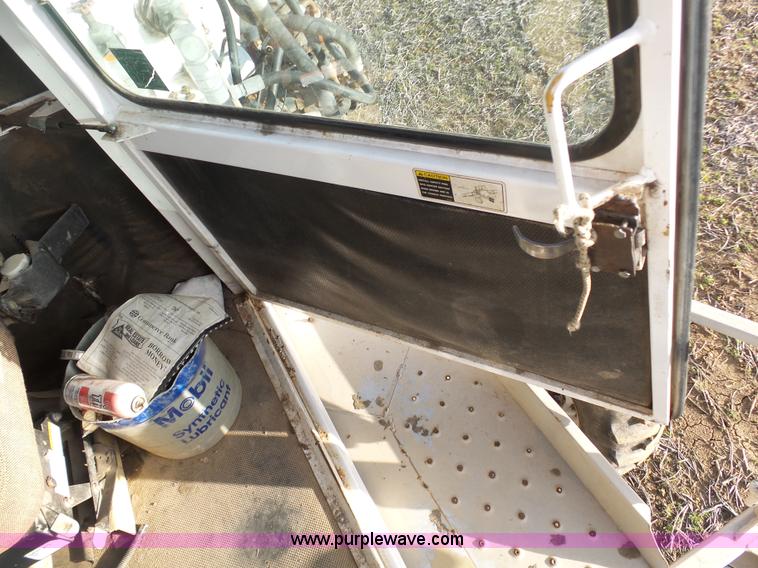 image for item K7668 1996 Tyler Patriot W2 self-propelled sprayer