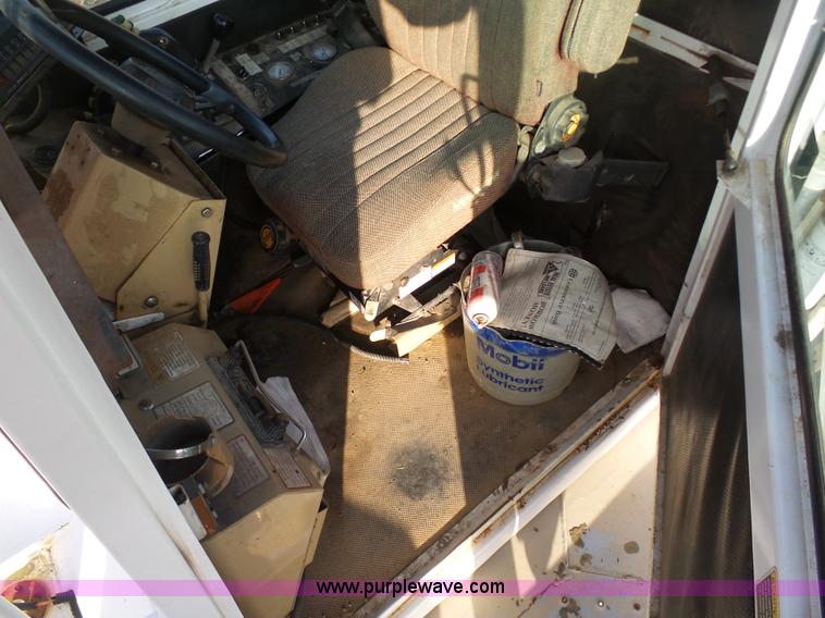 image for item K7668 1996 Tyler Patriot W2 self-propelled sprayer