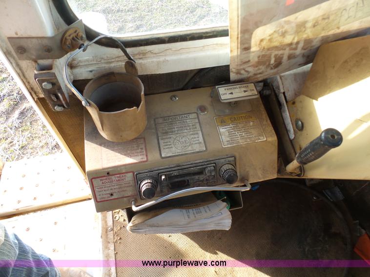 image for item K7668 1996 Tyler Patriot W2 self-propelled sprayer