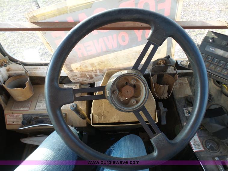 image for item K7668 1996 Tyler Patriot W2 self-propelled sprayer