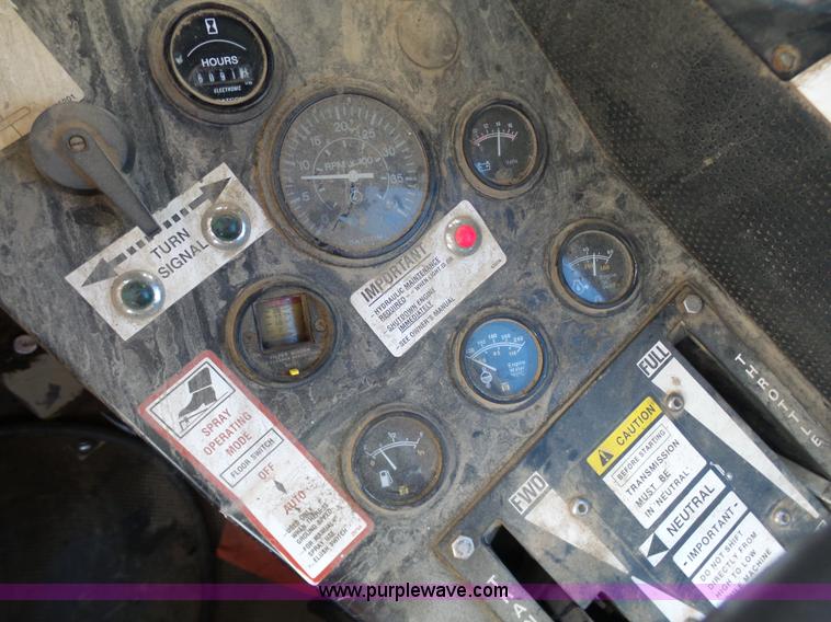 image for item K7668 1996 Tyler Patriot W2 self-propelled sprayer