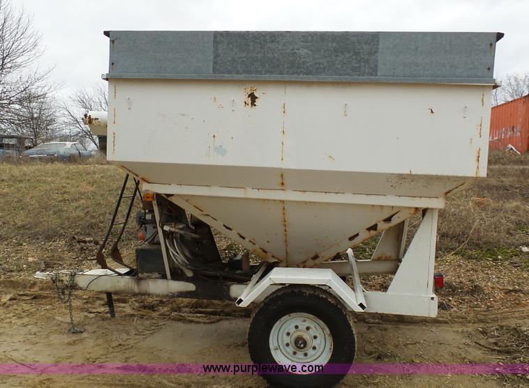 image for item K7672 Seed tender