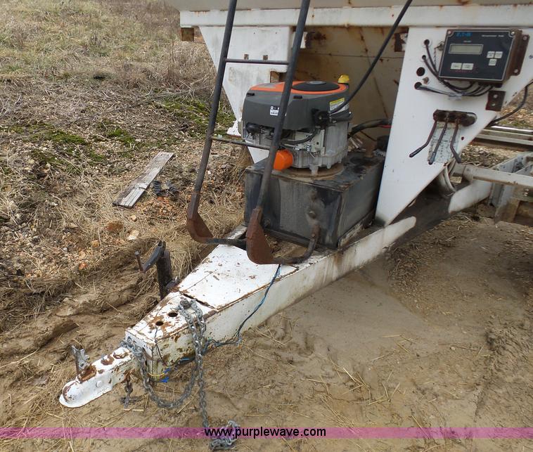 image for item K7672 Seed tender