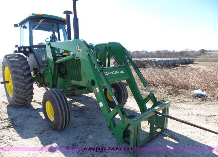 image for item L1512 1988 John Deere 4450 tractor