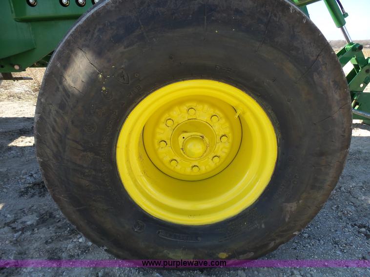 image for item L1512 1988 John Deere 4450 tractor