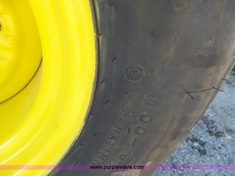 image for item L1512 1988 John Deere 4450 tractor