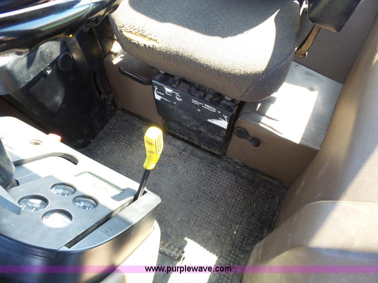 image for item L1512 1988 John Deere 4450 tractor