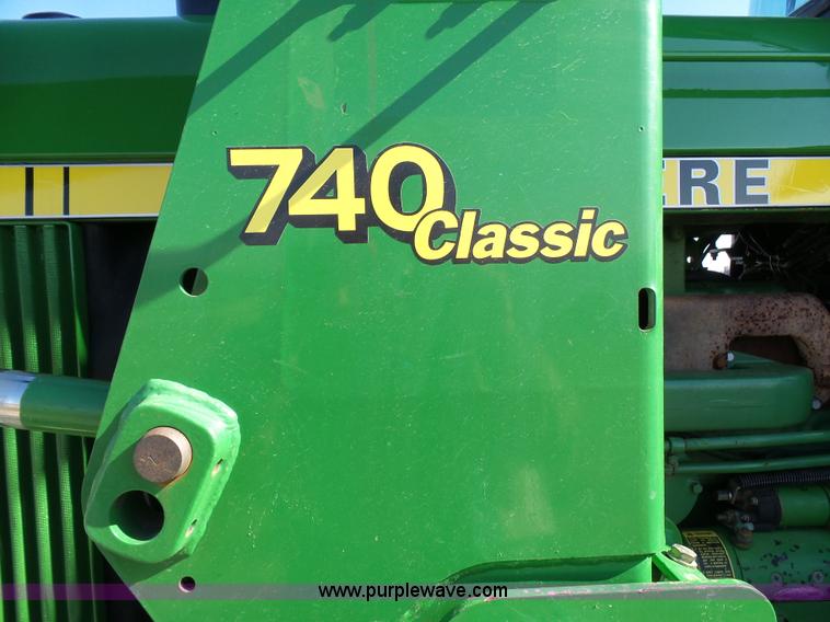 image for item L1512 1988 John Deere 4450 tractor