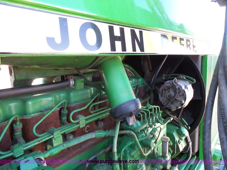 image for item L1512 1988 John Deere 4450 tractor