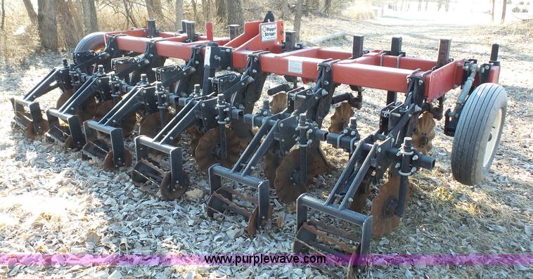 image for item L2368 Unverferth Ripperstripper in-line ripper