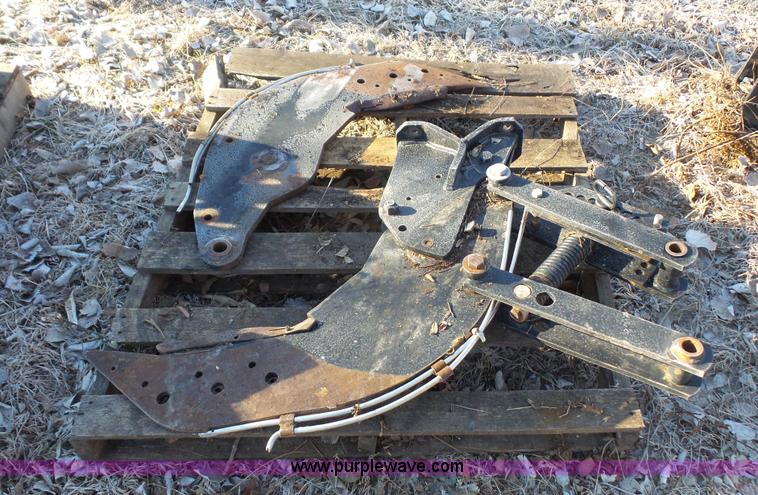 image for item L2368 Unverferth Ripperstripper in-line ripper