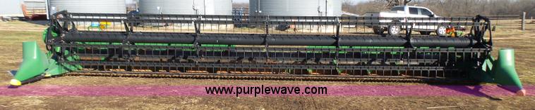 image for item L5394 2000 John Deere 930F flex head