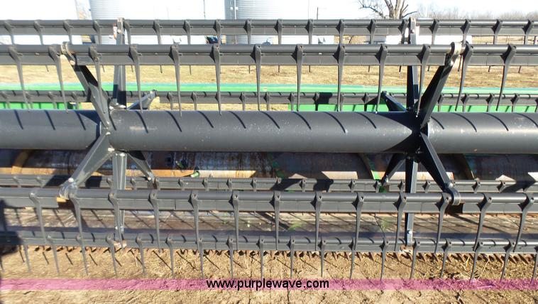 image for item L5394 2000 John Deere 930F flex head