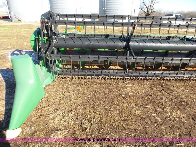 image for item L5394 2000 John Deere 930F flex head