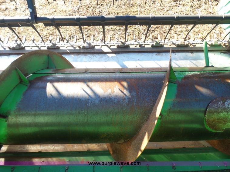 image for item L5394 2000 John Deere 930F flex head