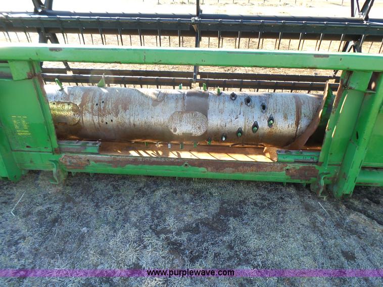 image for item L5394 2000 John Deere 930F flex head