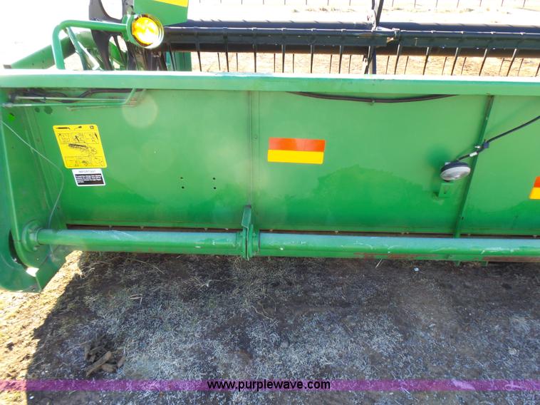image for item L5394 2000 John Deere 930F flex head