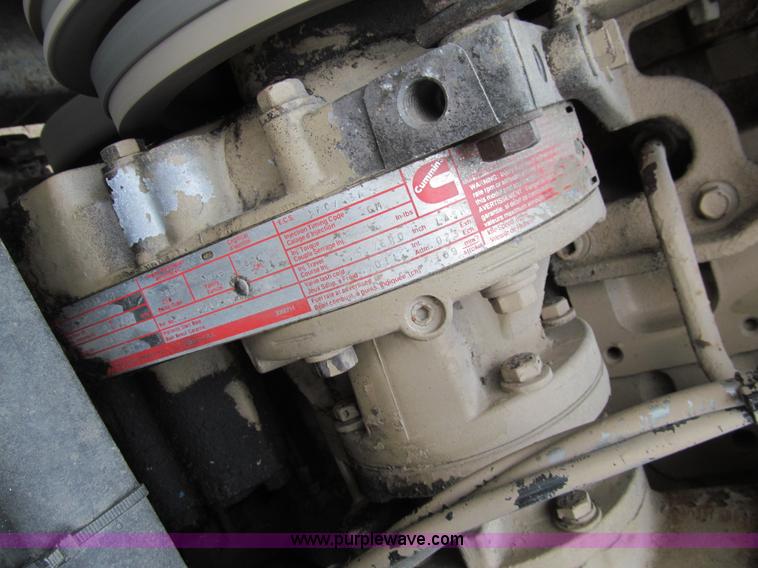 image for item L5520 1990 Freightliner FLD grain truck