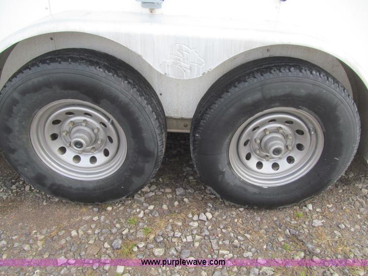 image for item L5526 1999 Sooner livestock trailer