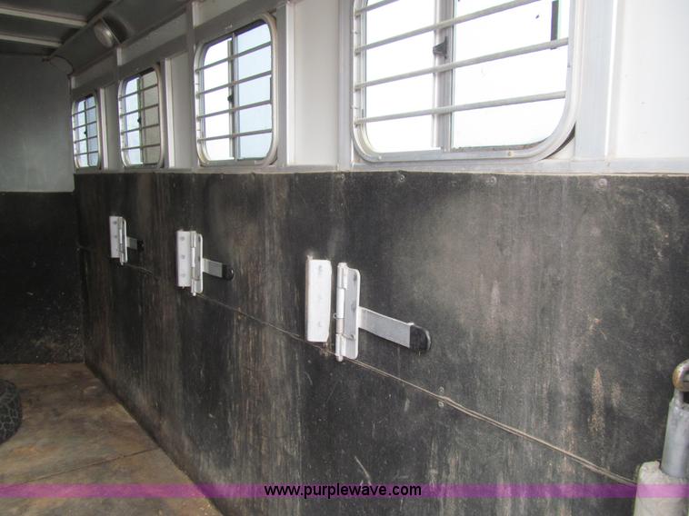 image for item L5526 1999 Sooner livestock trailer