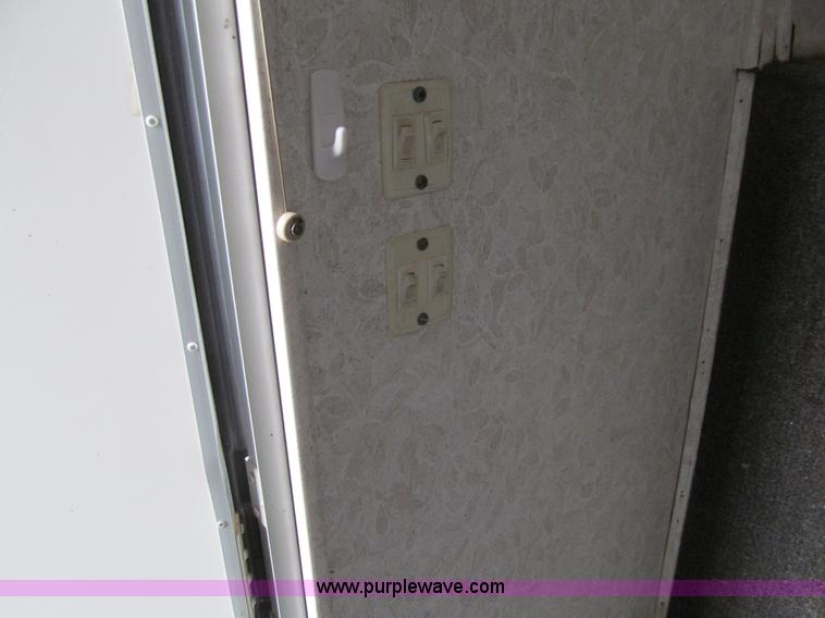 image for item L5526 1999 Sooner livestock trailer