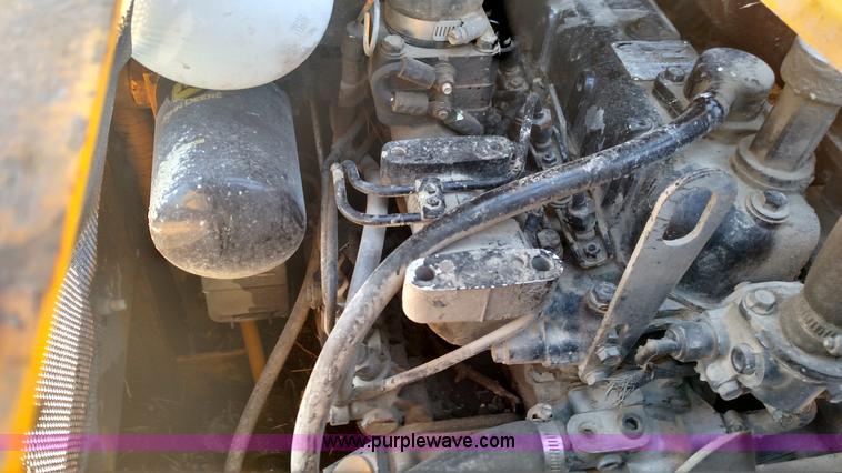 image for item L6101 1988 John Deere 675B skid steer