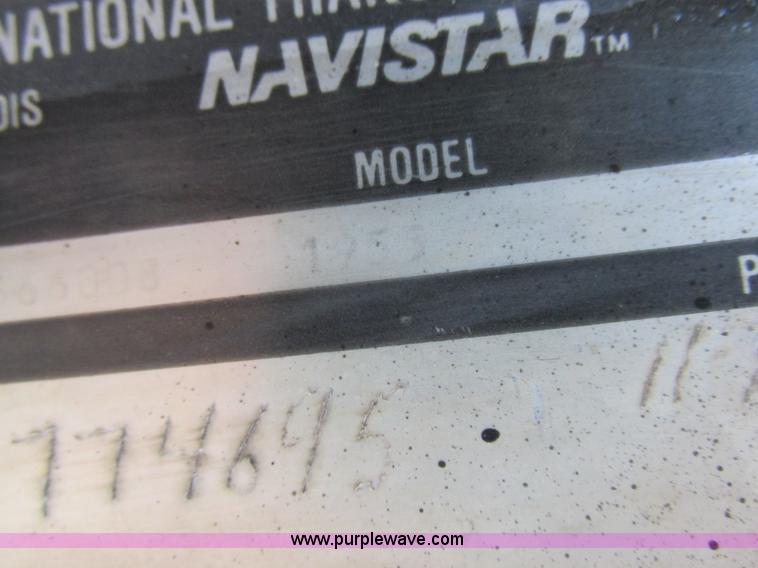 image for item L7008 1989 International 1955 fertilizer tender truck