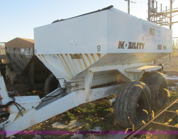 image for item L7015 Fertilizer spreader cart