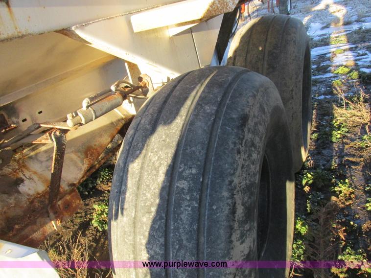 image for item L7015 Fertilizer spreader cart