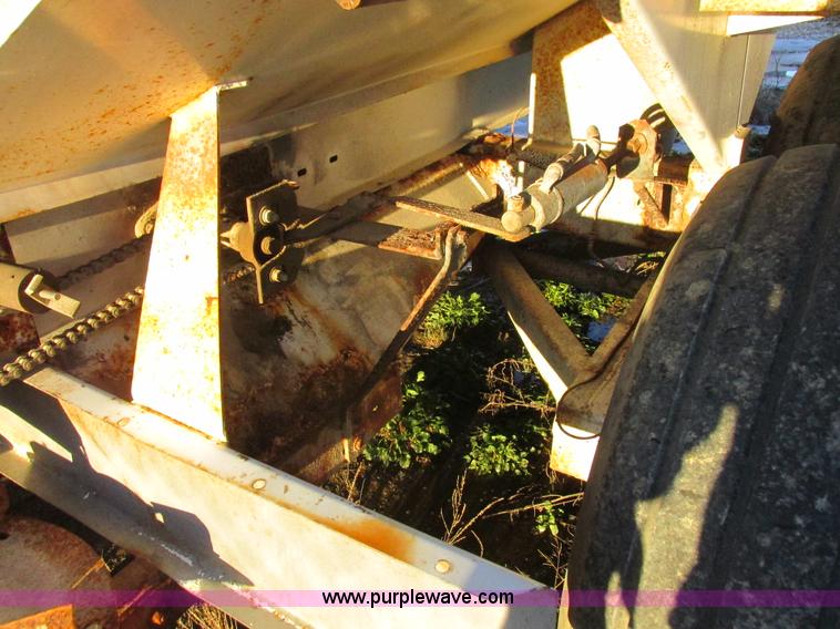 image for item L7015 Fertilizer spreader cart