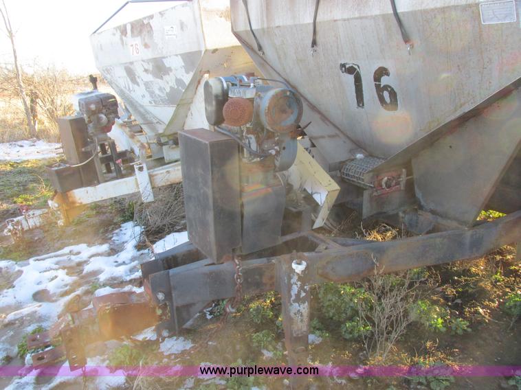 image for item L7016 Fertilizer spreader cart