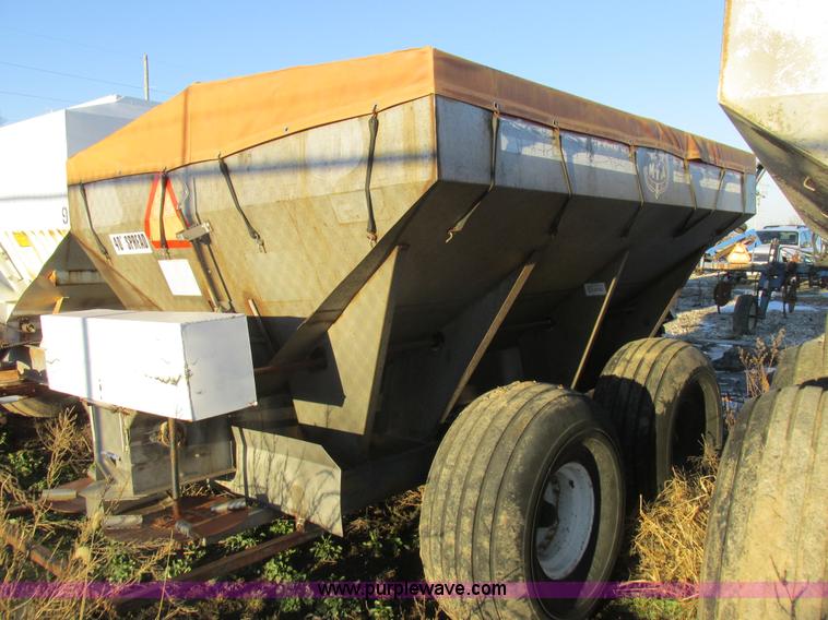 image for item L7016 Fertilizer spreader cart