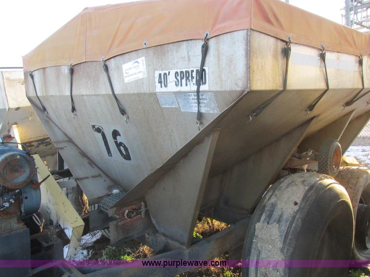 image for item L7016 Fertilizer spreader cart