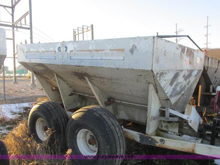 image for item L7017 Fertilizer spreader cart