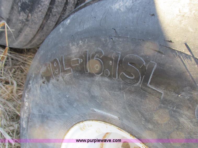 image for item L7017 Fertilizer spreader cart