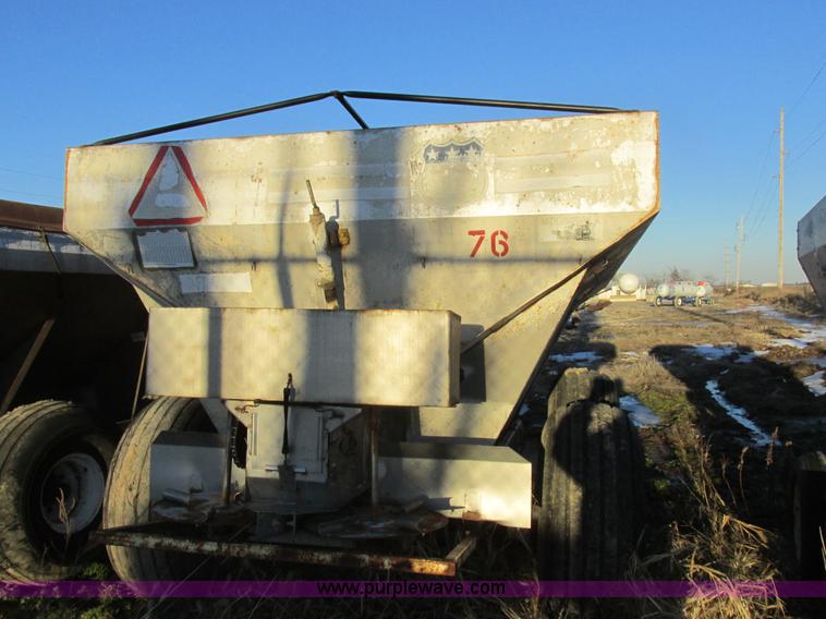 image for item L7017 Fertilizer spreader cart