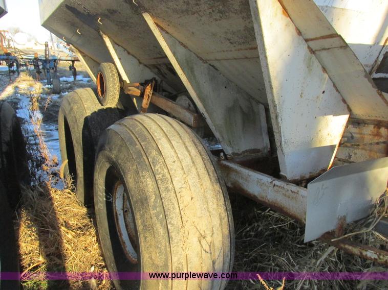 image for item L7017 Fertilizer spreader cart