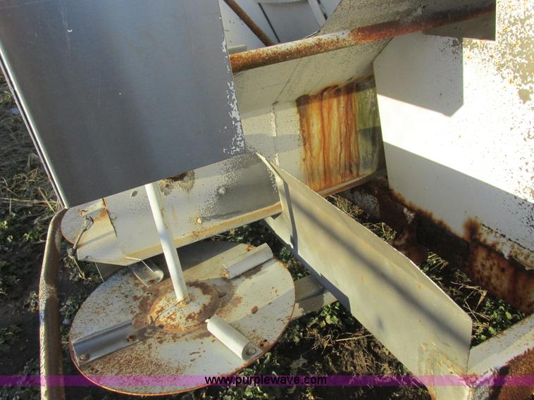 image for item L7018 Fertilizer spreader cart